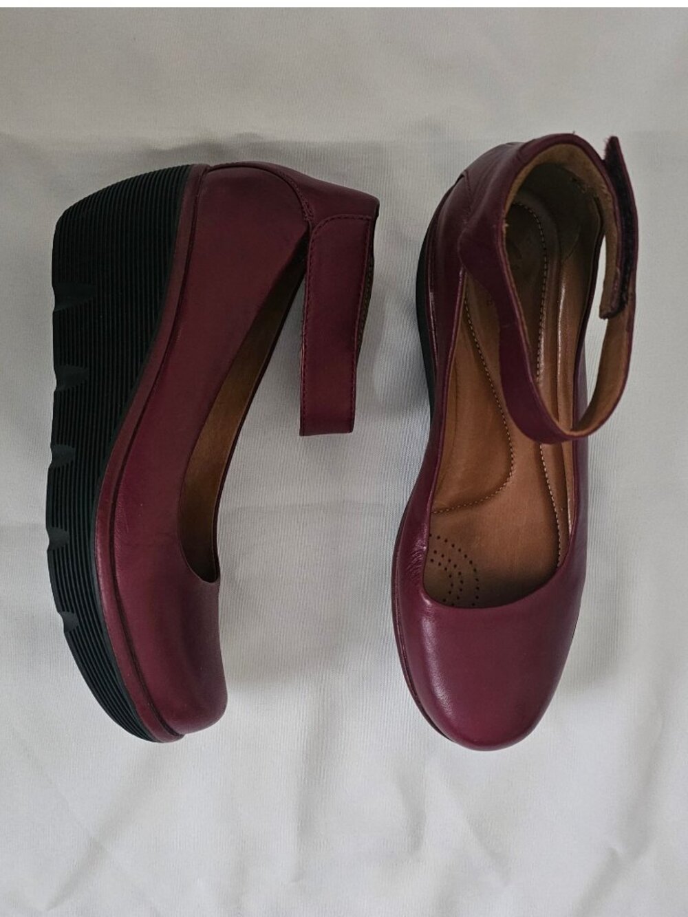 Clarks Women's Burgundy Clarene Tide Printed Wedge Heel Pump Shoes Size US 7.5 - Picture 12 of 16